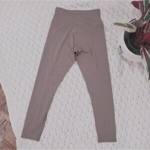 VICTORIA'S SECRET Light Taupe High Waisted V Front Leggings- Size Medium